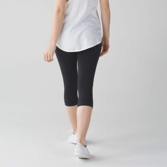 Lululemon Flow & Go Crop - Picture 3 of 15